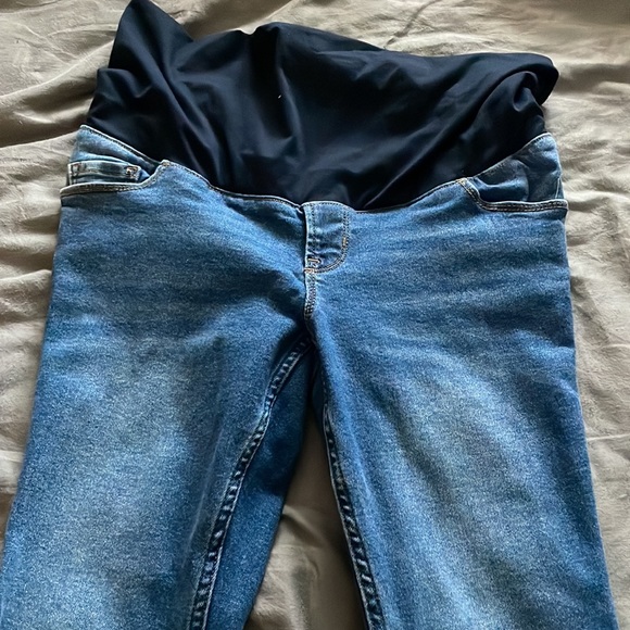 Maternity jeans | size 8 | full panel | medium wash - Picture 2 of 4